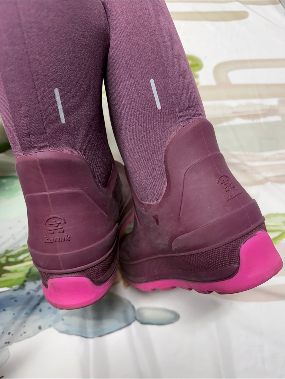 Kamik timber big kids Burgundy and Pink Winter Rain Boots sz 5 - Picture 3 of 9